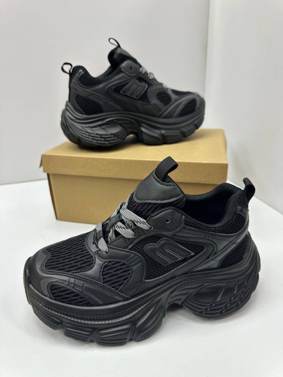 кроссовки balenciaga 10xl black sneakers,кроссовки женскиe,кроссовки в стиле balenciaga 10xl black,сетчатые кроссовки 10xl balenciaga черный,черные кроссовки