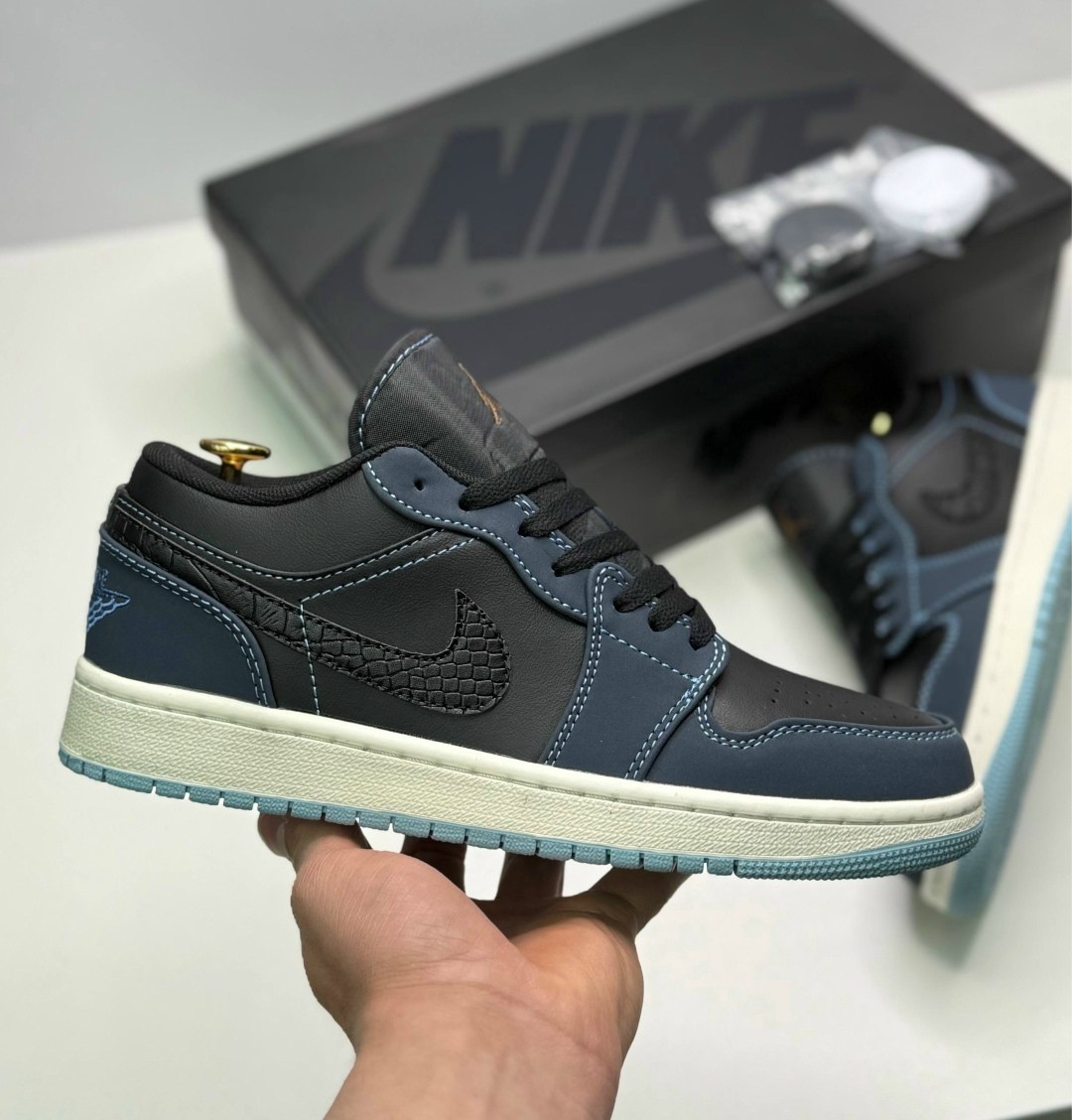 кроссовки nike air jordan 1 low,кроссовки nike air jordan 1,nike air jordan 1 low midnight navy,air jordan 1 low wmns black blue aqua,nike air jordan 1 low sb midnight navy