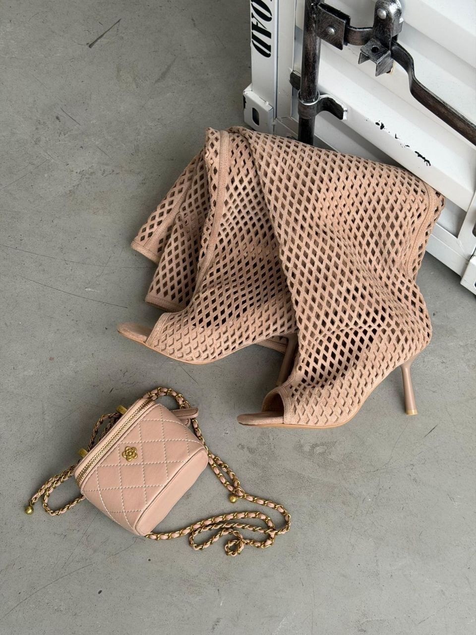 женская,летние ботильоны,модная ,каблуки сапоги,каблуки туфли