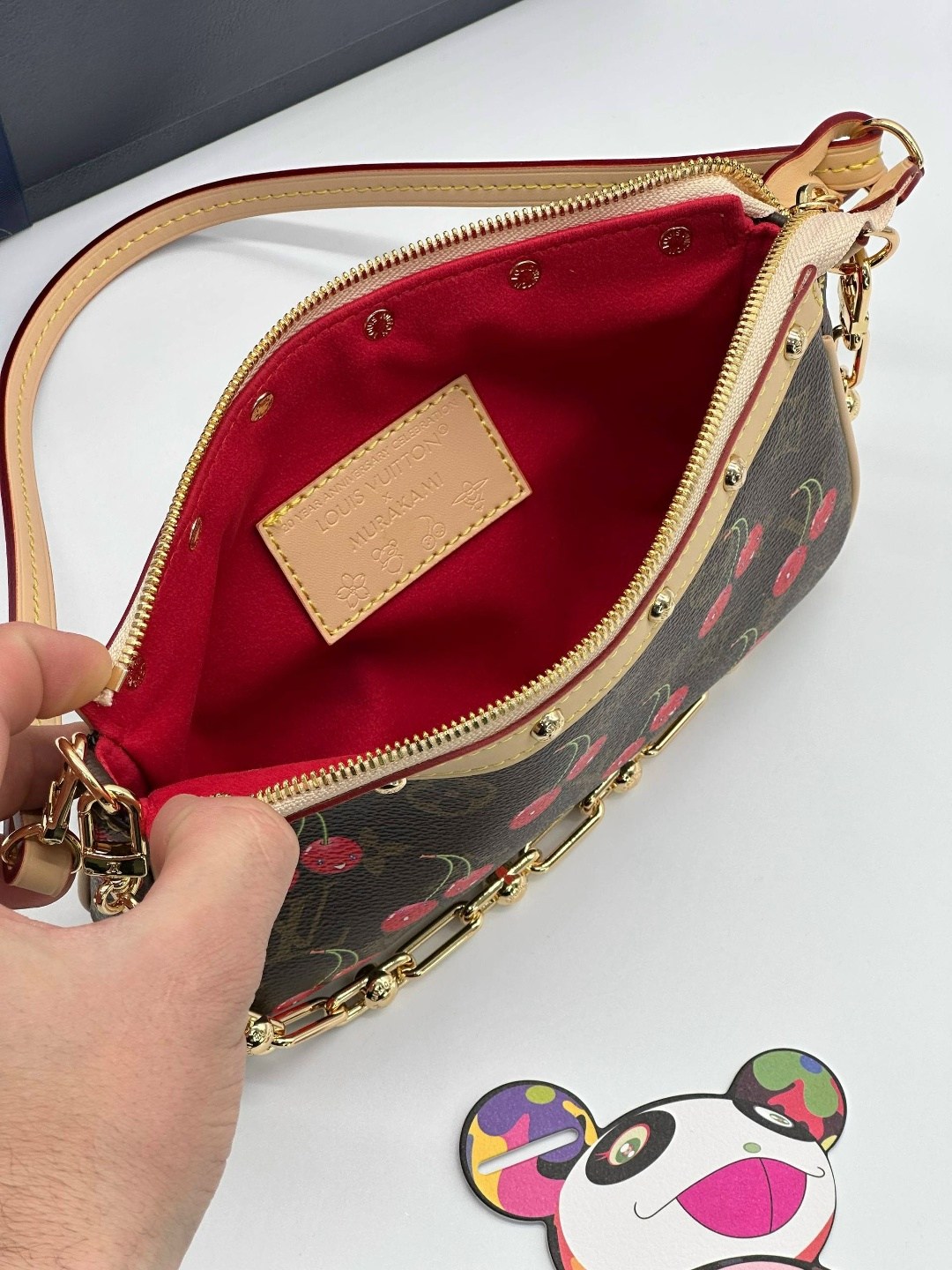 сумочка луи виттон,louis vuitton pochette,louis vuitton сумка,сумка через плечо от louis vuitton,модная сумка