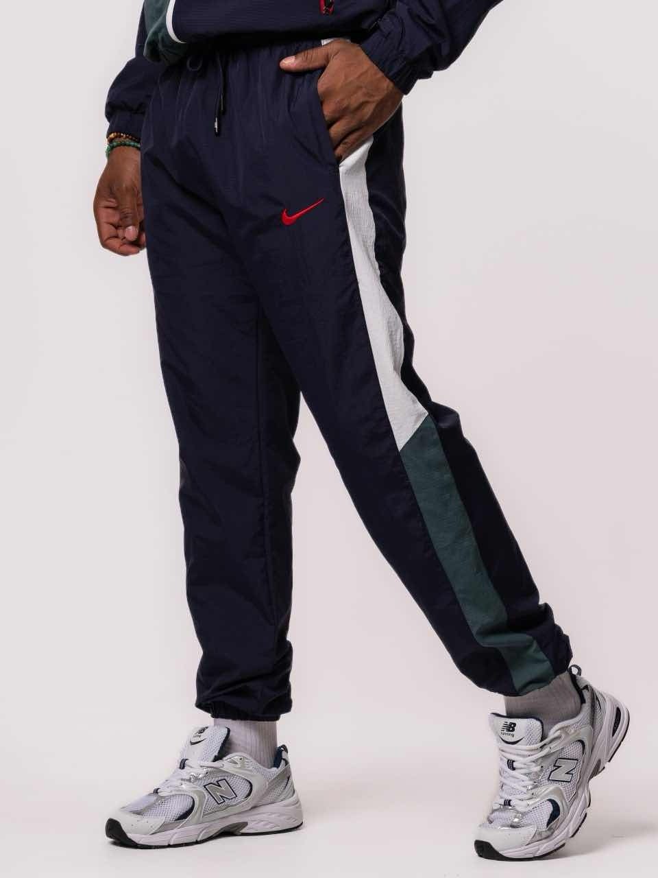 мужской спортивный костюм в стиле 90 х,спортивный костюм в стиле 90-х,костюм спортивный,костюм спортивный мужской,спортивный костюм мужской плащевый ретро в стиле 90-х