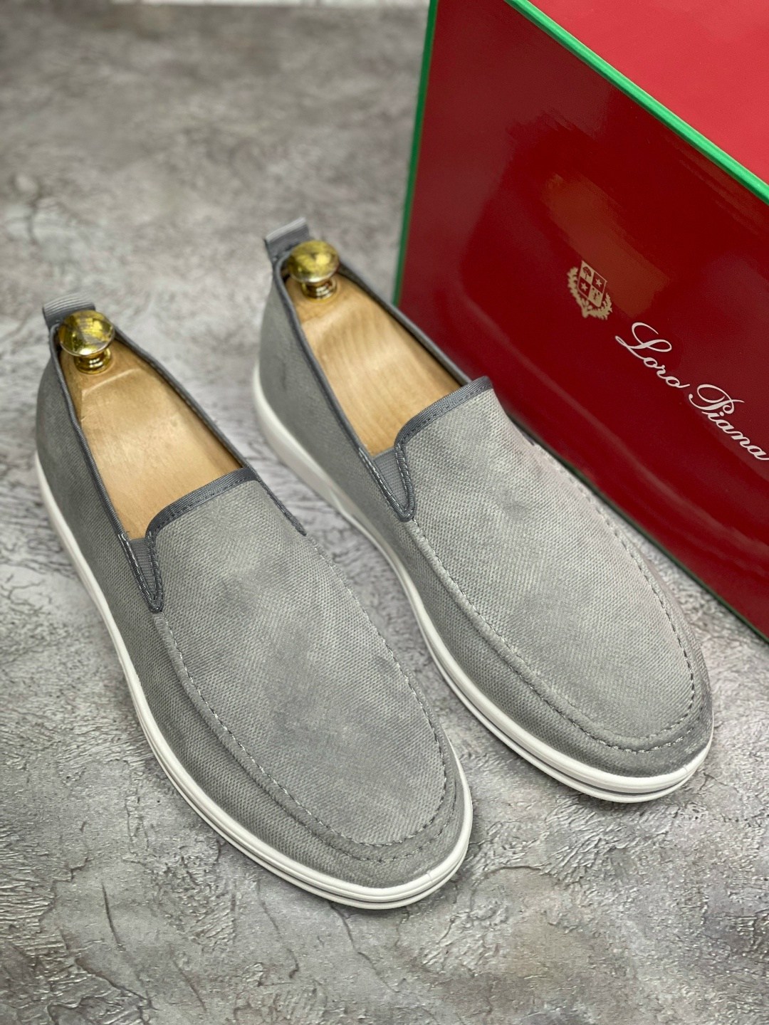 ,лоферы loro piana,мокасин мужские,слипоны мокасины,лоферы из натуральной замши