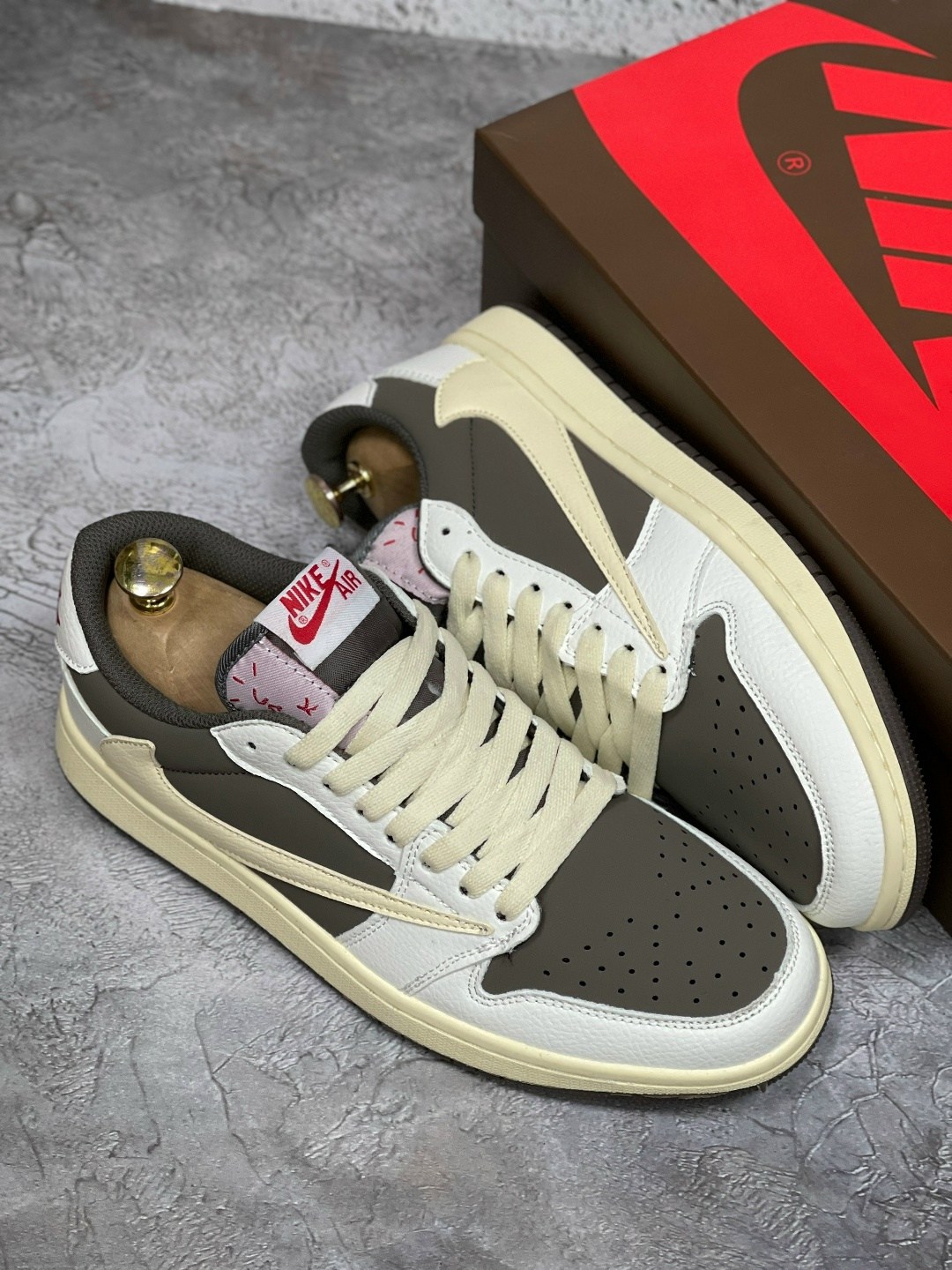 кроссовки nike air jordan 1 low x travis scott,nike air jordan 1 low travis scott,кроссовки nike air jordan 1 low travis scott,nike air jordan 1 low travis scott reverse mocha,nike air jordan 1 low x