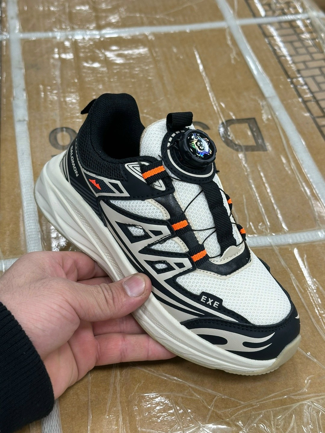 кроссовки,детские кроссовки,кроссовки мальчику,женские кроссовки,спортивная