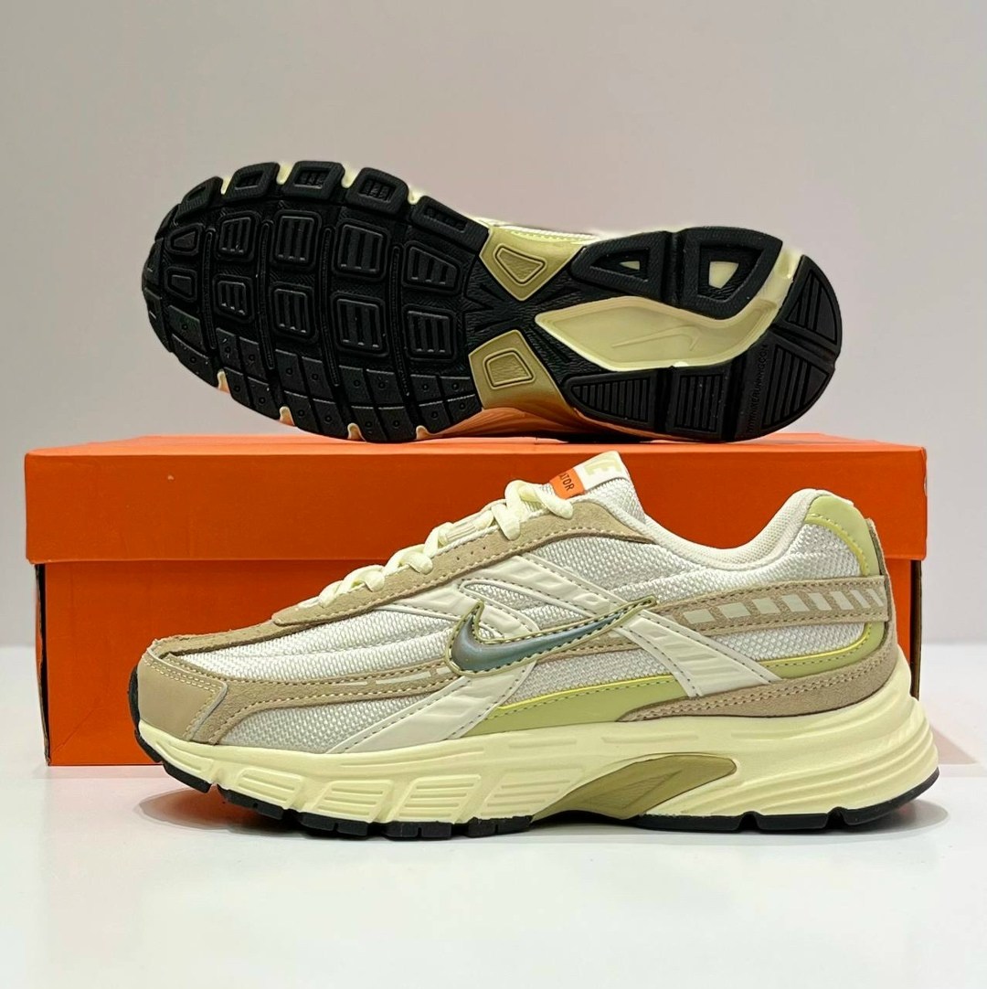 мужские беговые кроссовки initiator от finish line nike бежевый,кроссовки мужские nike initiator бежевый hj7683-072,кроссовки nike initiator,кроссовки мужские nike initiator бежевые,кроссовки initiato