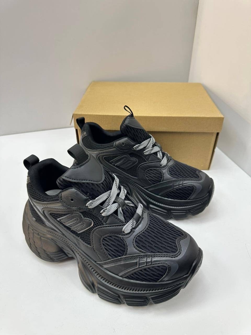 кроссовки balenciaga 10xl black sneakers,кроссовки женскиe,кроссовки в стиле balenciaga 10xl black,сетчатые кроссовки 10xl balenciaga черный,черные кроссовки
