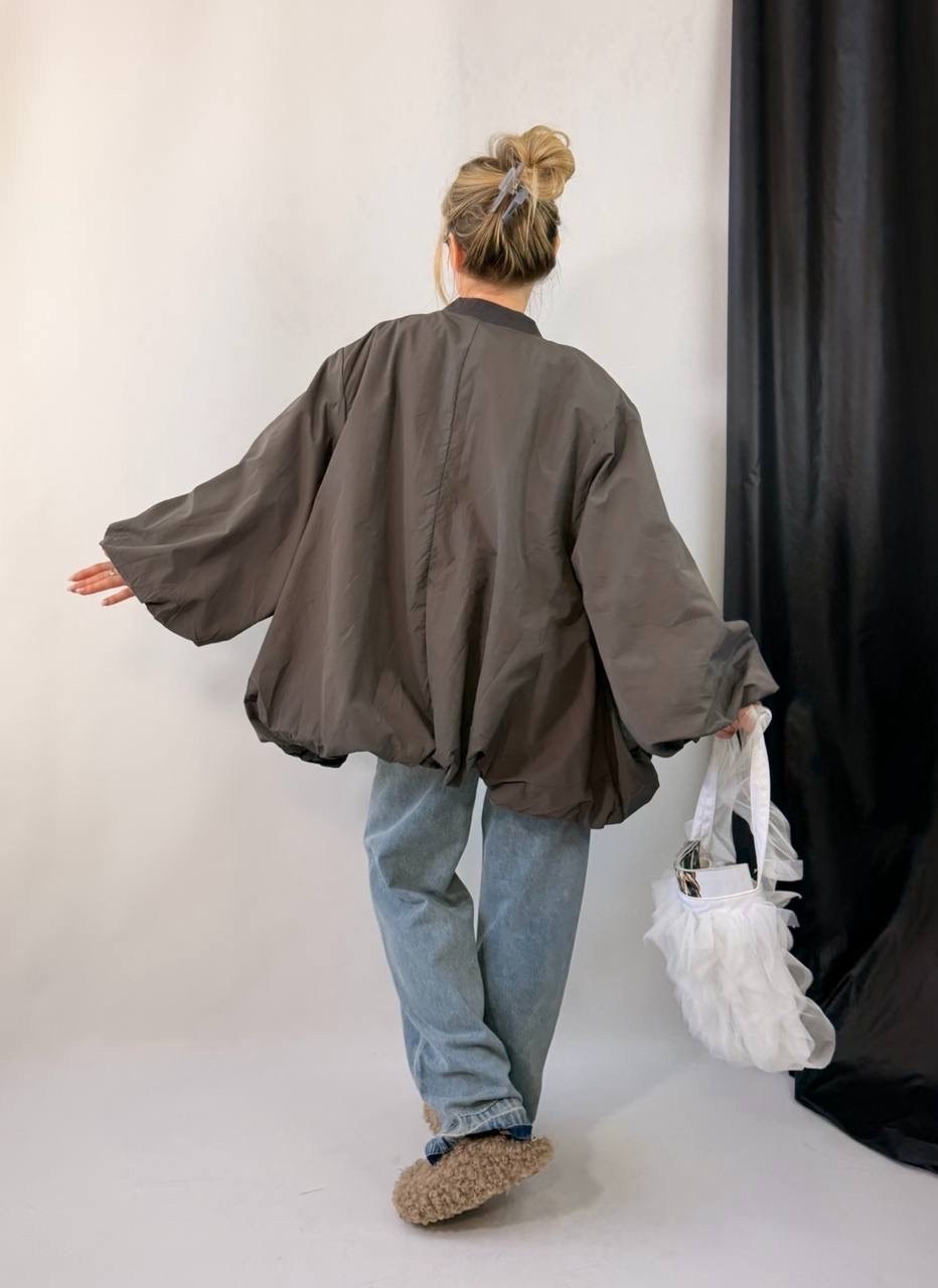 бомбер женский оверсайз,женская куртка-бомбер оверсайз,куртка оверсайз,оверсайз бомбер,оверсайз стиль