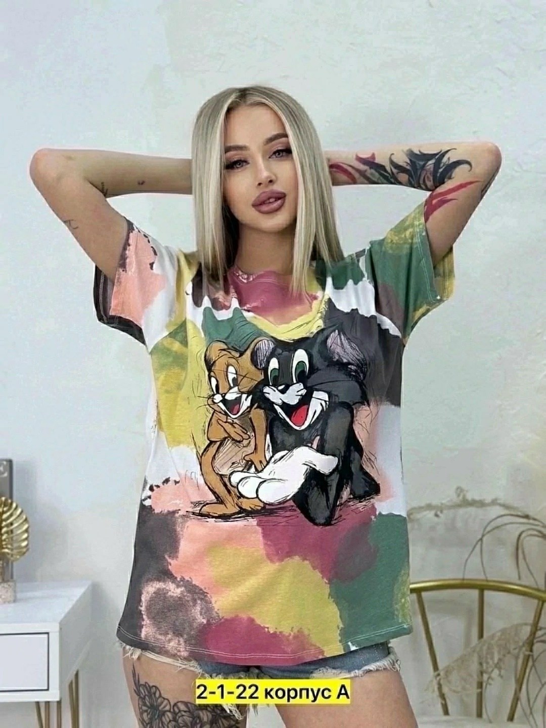 футболка оверсайз с принтом мики маус fashion lux,женская футболка оверсайз с длинным рукавом и принтом мики маус fashion lux,хлопковая женская футболка,футболка оверсайз с принтом мики маус,женская ф