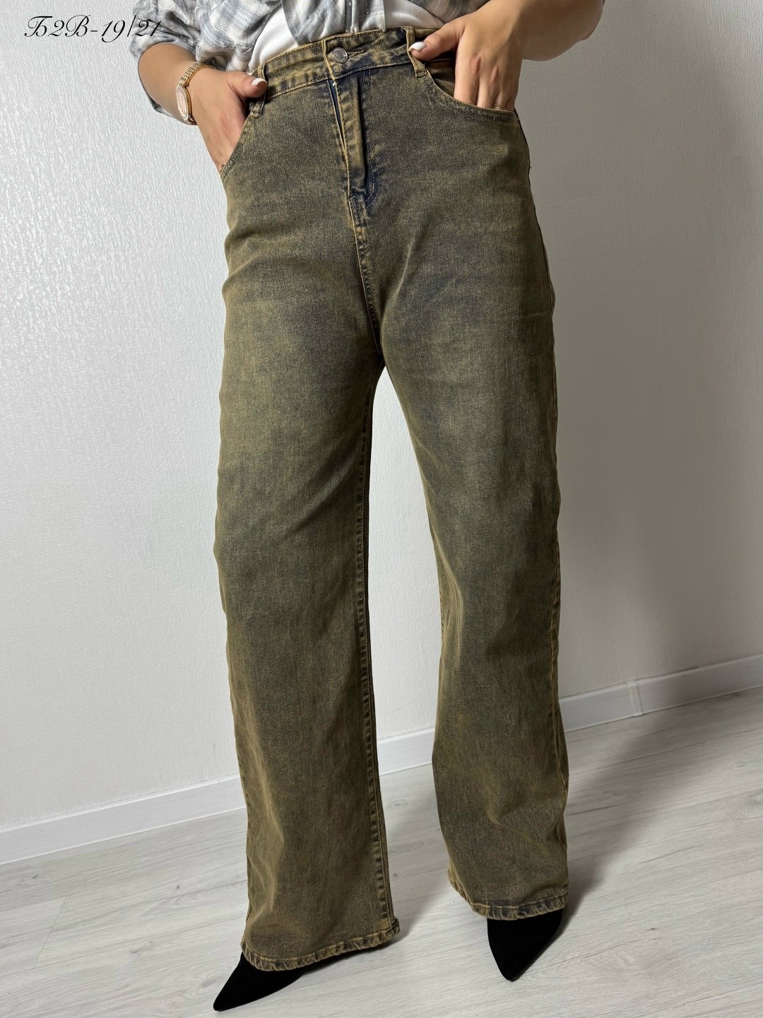 женские джинсы,широкие джинсы,джинсы стиль,рубашка женская,широкие женские джинсы