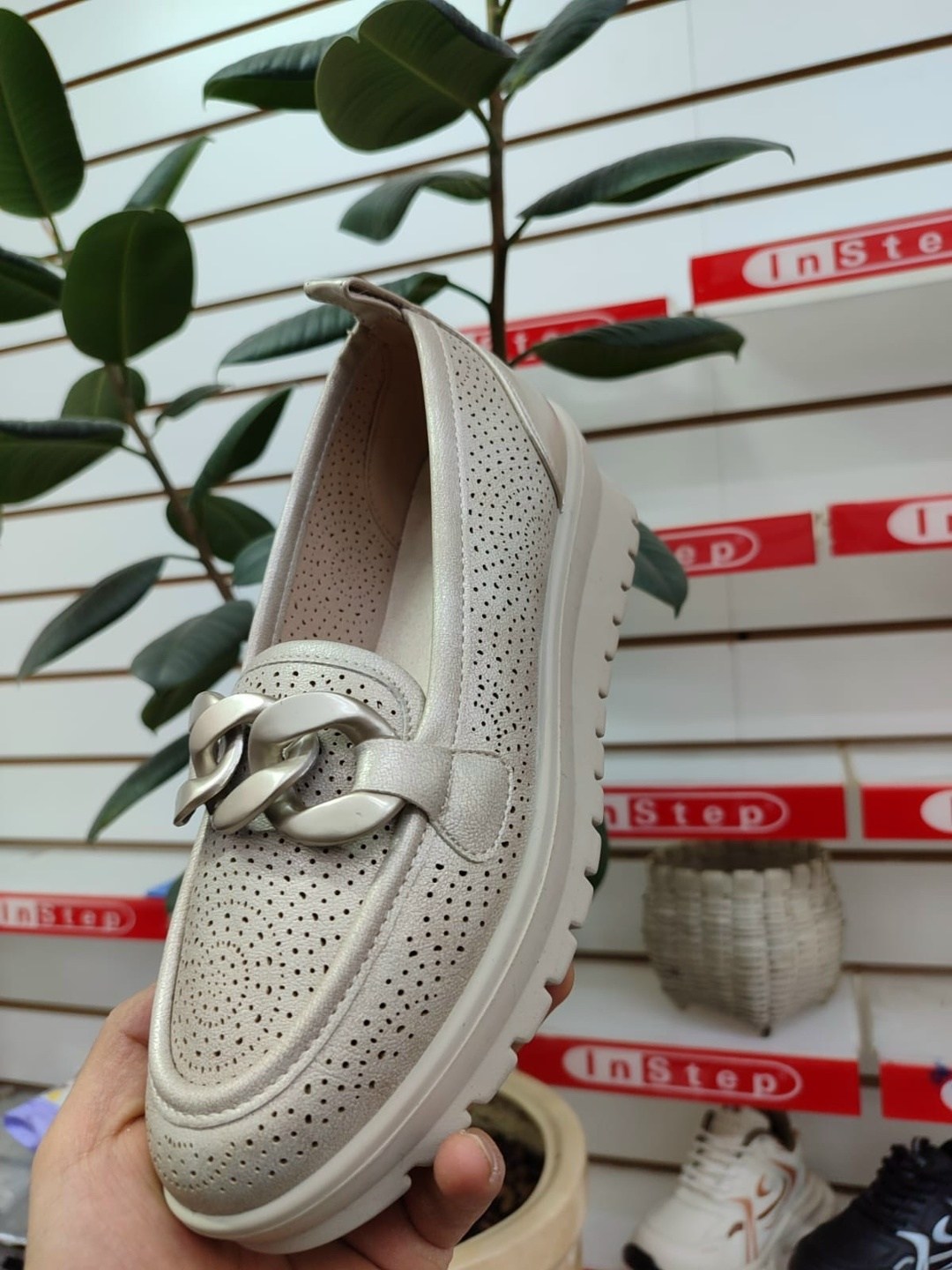 ,женские кроссовки, женская,обуви,кроссовка