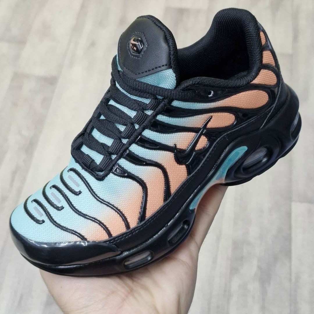 кроссовки nike air max "tn plus",nike air max tn plus white,кроссовки мужские nike air max tn белые,кроссовки,nike air max tn plus