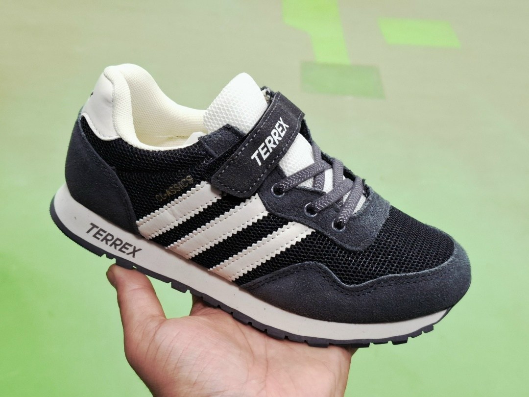 кроссовки адидас детские 21 размер черные,adidas кроссовки,кроссовки адидас детские,кроссовки адидас детские 675005,детские кроссовки adidas