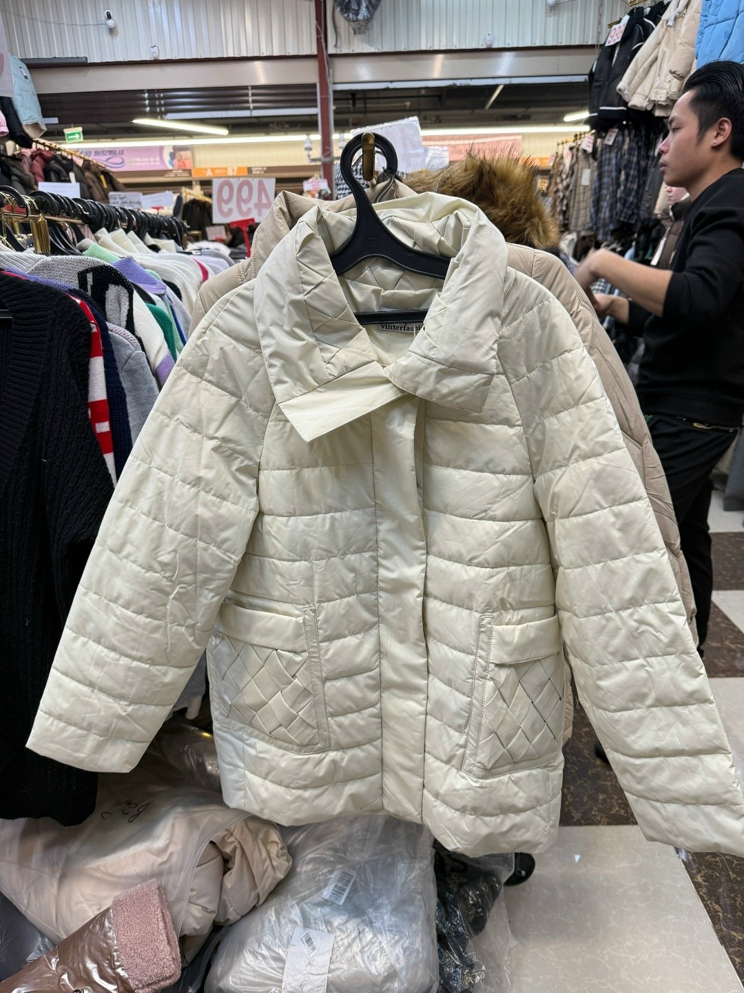 женская куртка из экокожи,куртка кожаная,куртки из экокожи женские зимние,куртка кожаная женская черный капюшон экокожа,куртка экокожа женская осень