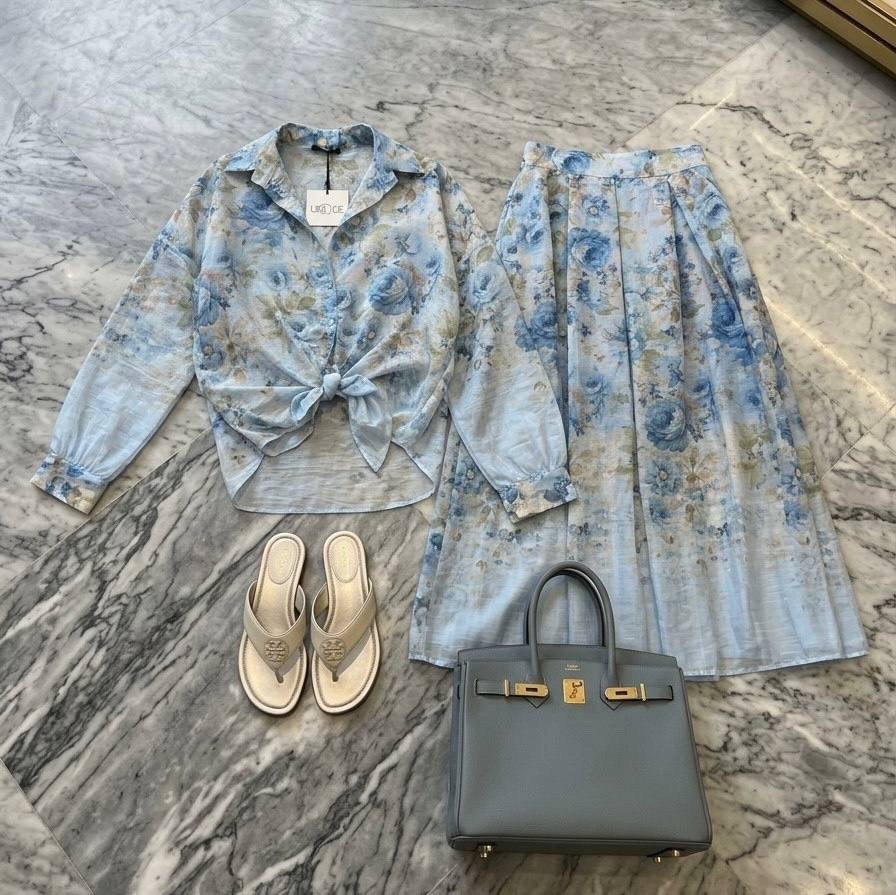 голубое платье из шифона,голубое платье,платье фасон,платье,платье миди