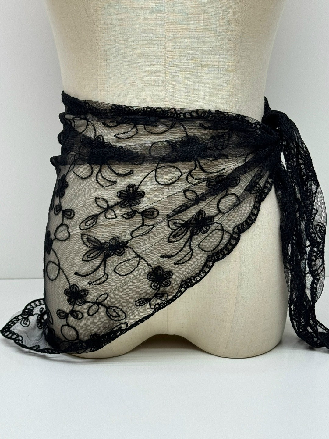 кружевной платок,кружевная фата,платок капор для церкви,платок для храма женский,платок для церкви