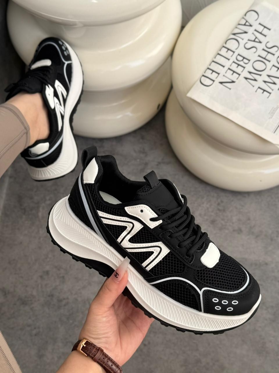 кроссовки женскиe,кроссовки для женщин,кроссовка,модные кроссовки,спортивная