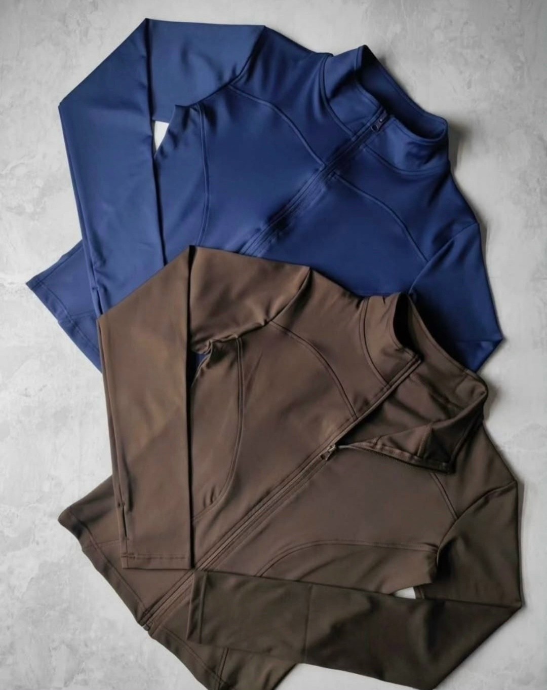 куртка спортивная,женская спортивная куртка,женская спортивная куртка aiithuug,одежда для фитнеса,спортивная одежда