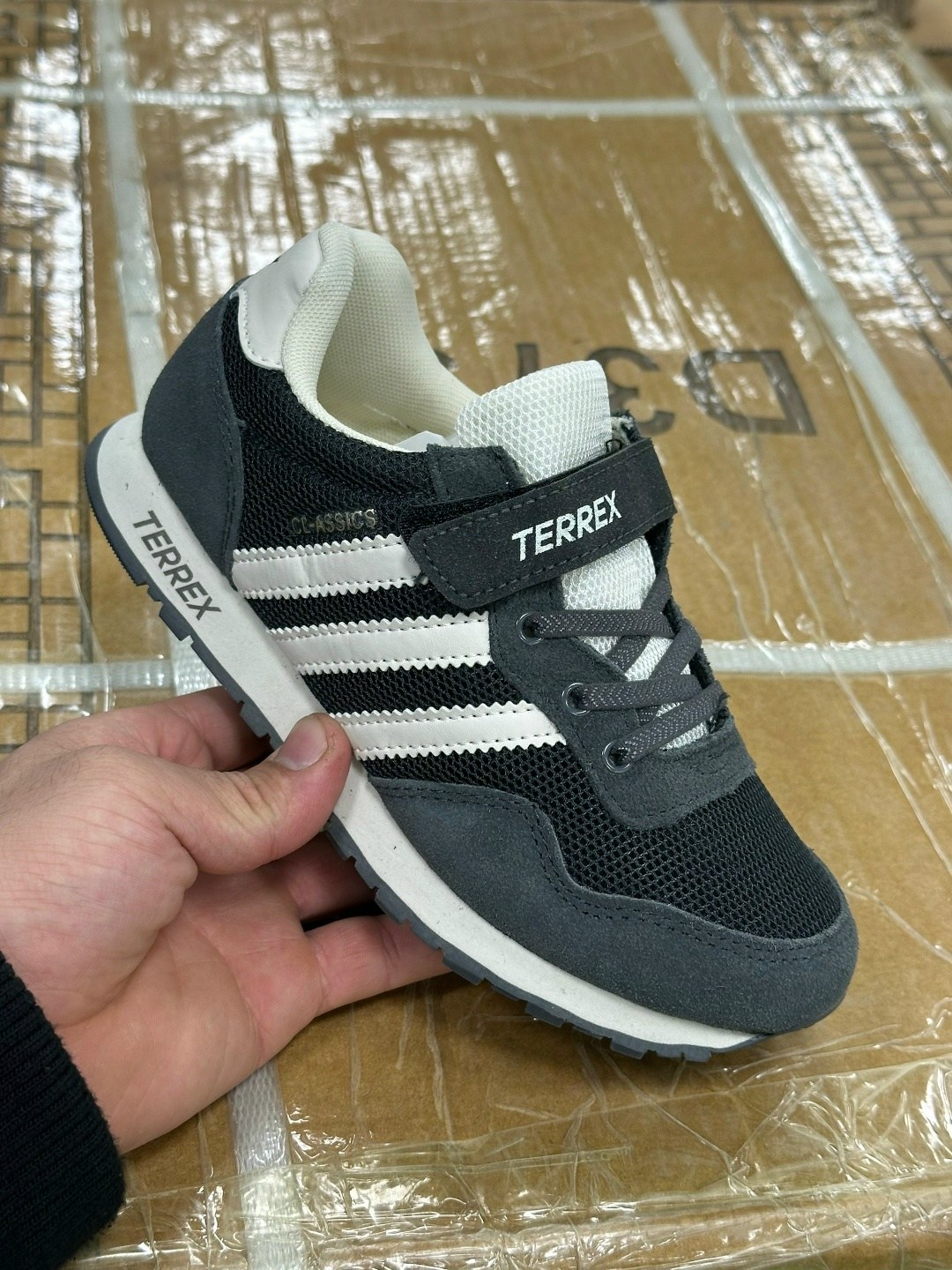 кроссовки мужские adidas,кроссовки adidas,,кроссовки адидас кожаные,кроссовки адидас