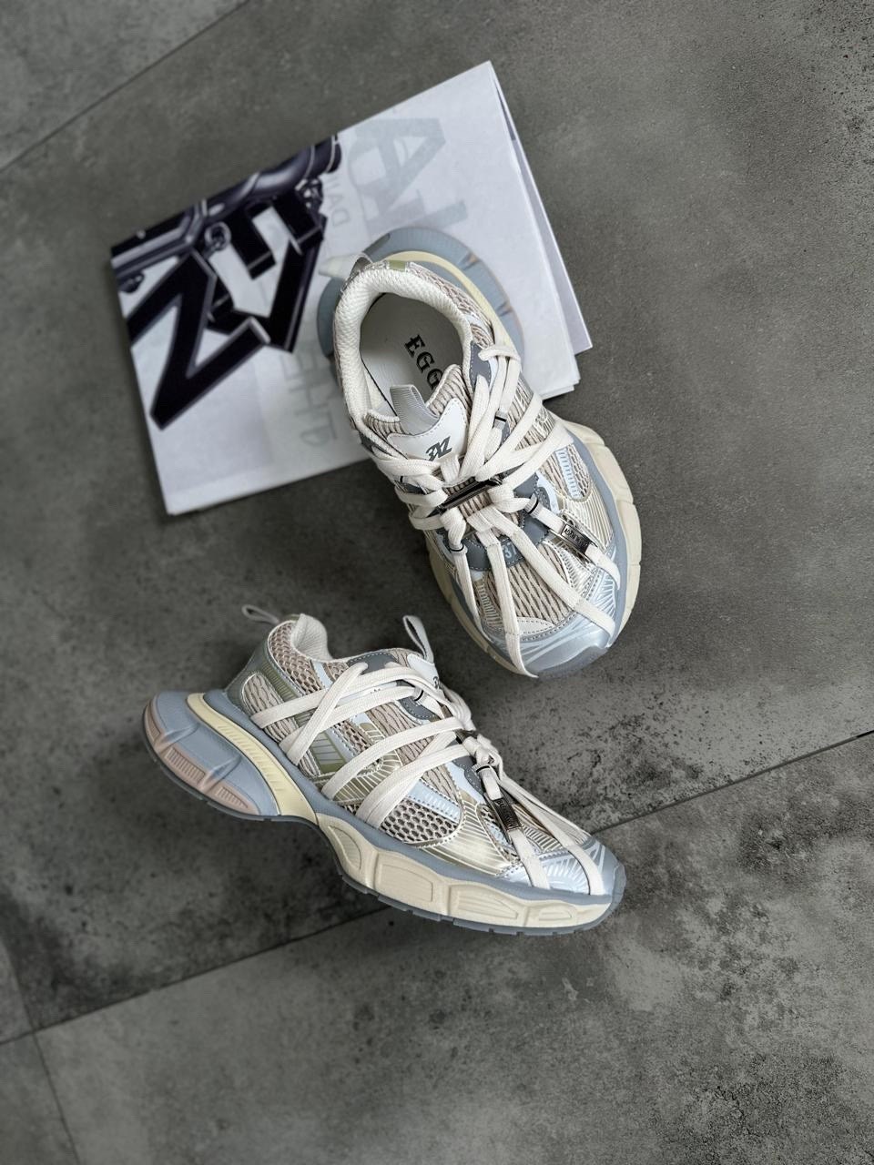 стильные кроссовки,спортивная ,,детские кроссовки,модные кроссовки