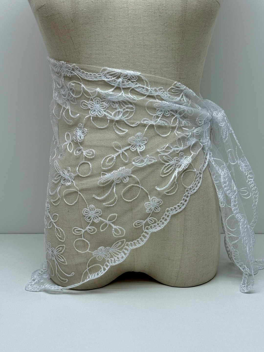 кружевной платок,кружевная фата,платок капор для церкви,платок для храма женский,платок для церкви