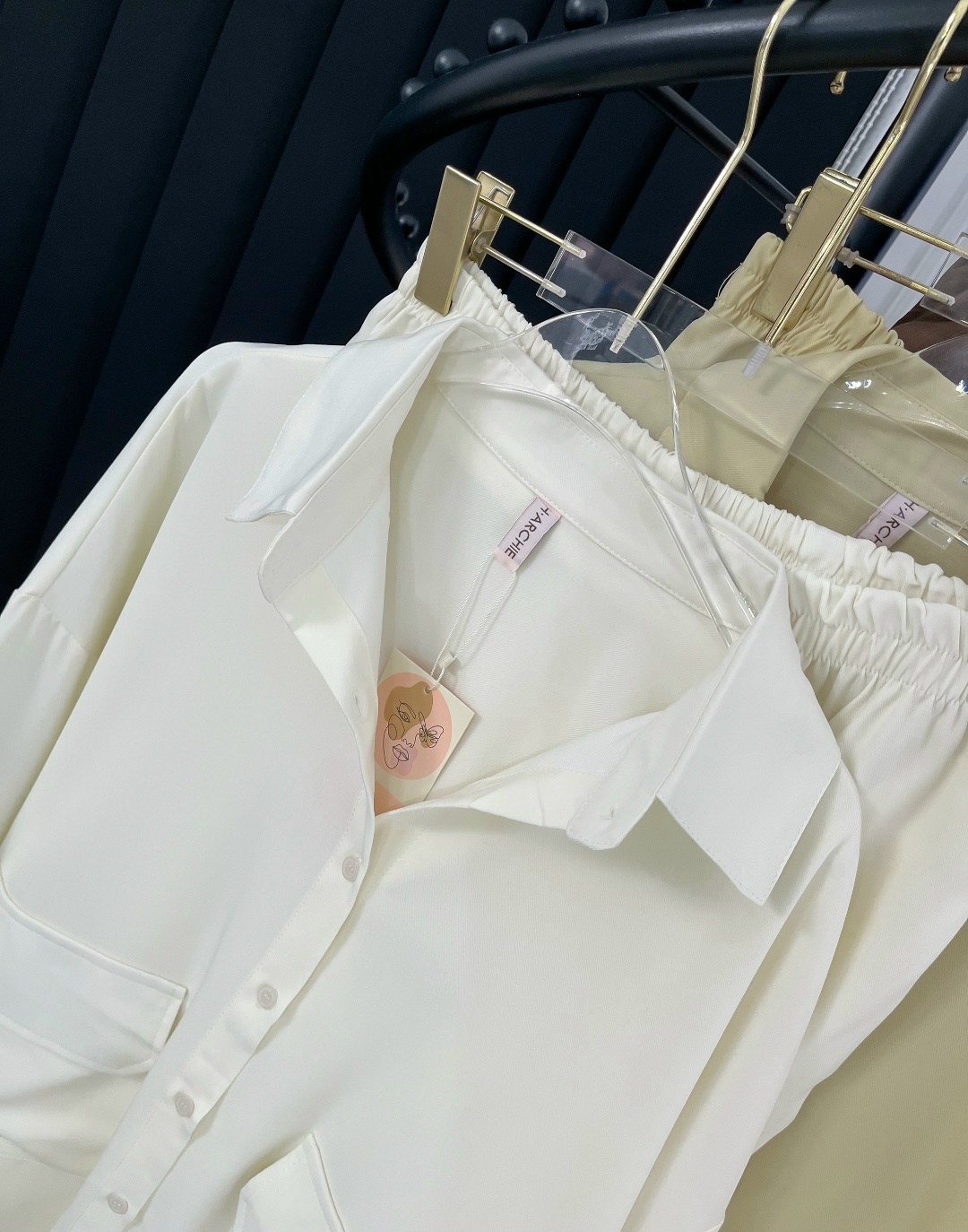 брючный костюм,стильные костюмы,женские костюмы,костюм бежевый,костюм двойка