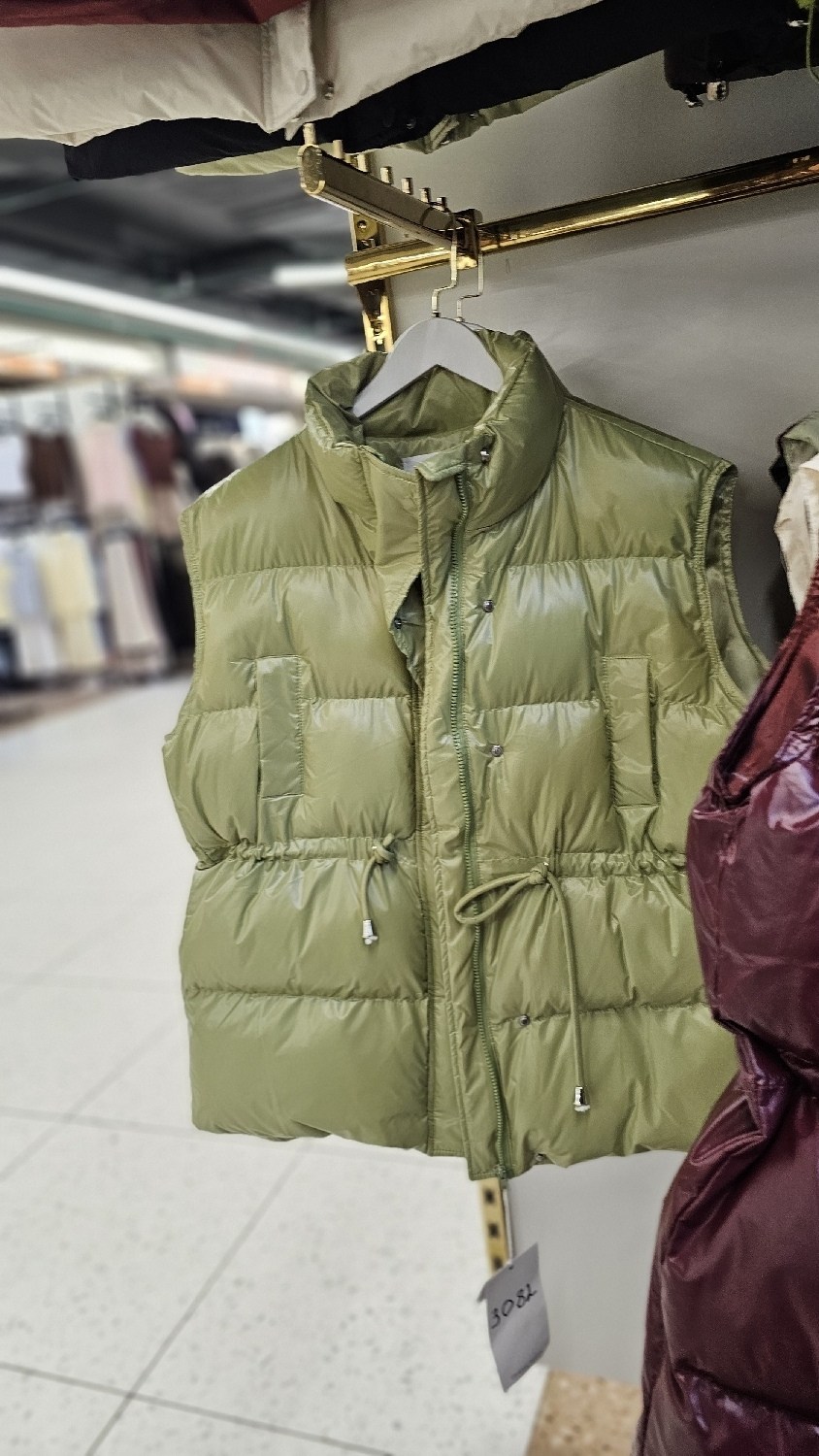 пуховой жилет,теплый жилет,жилет,женские жилеты,жилет двухсторонний