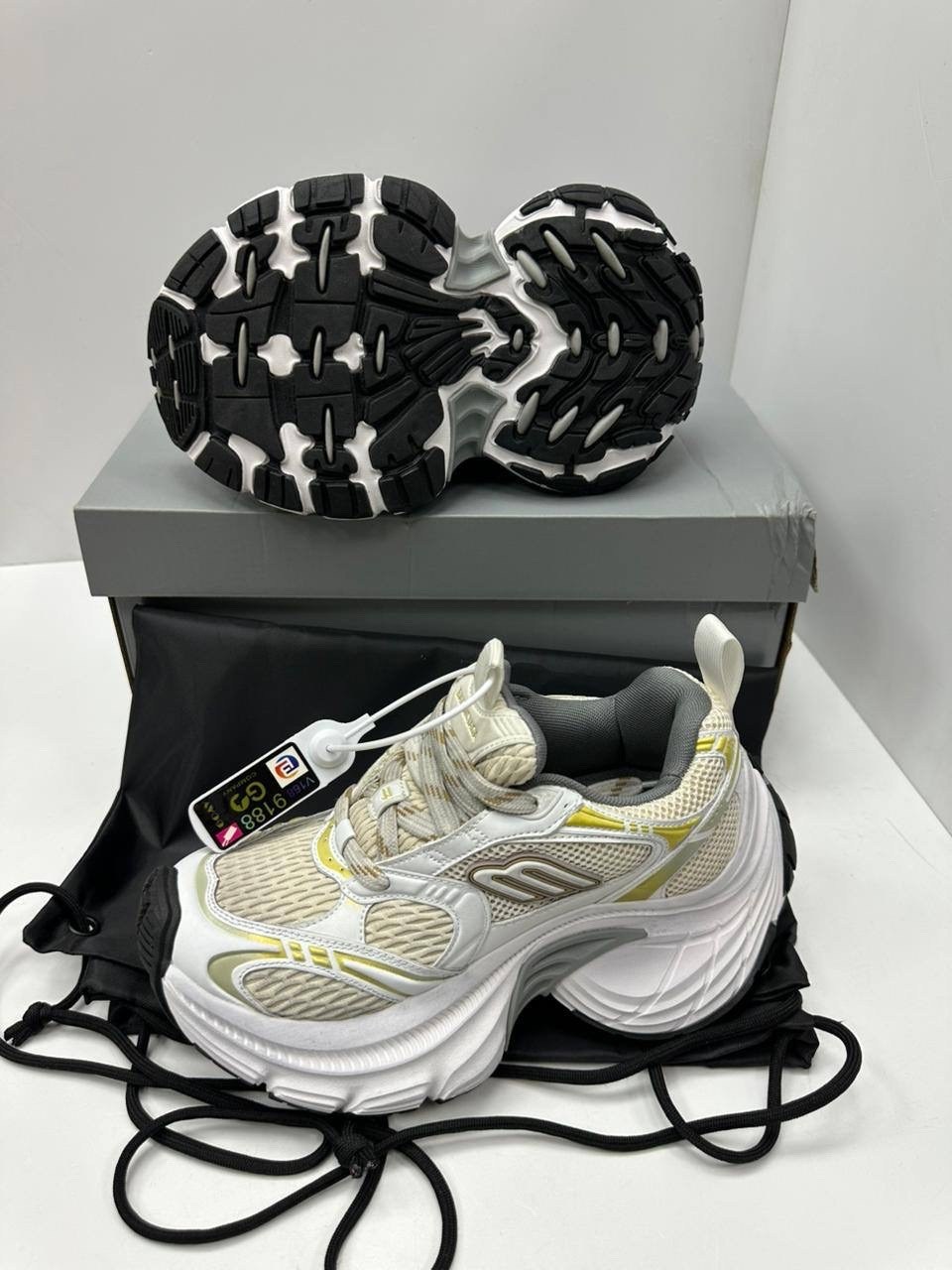 кроссовки женские balenciaga,balenciaga кроссовки,баленсиага кроссовки женские,кроссовки женскиe,кроссовки balenciaga cargo 11th