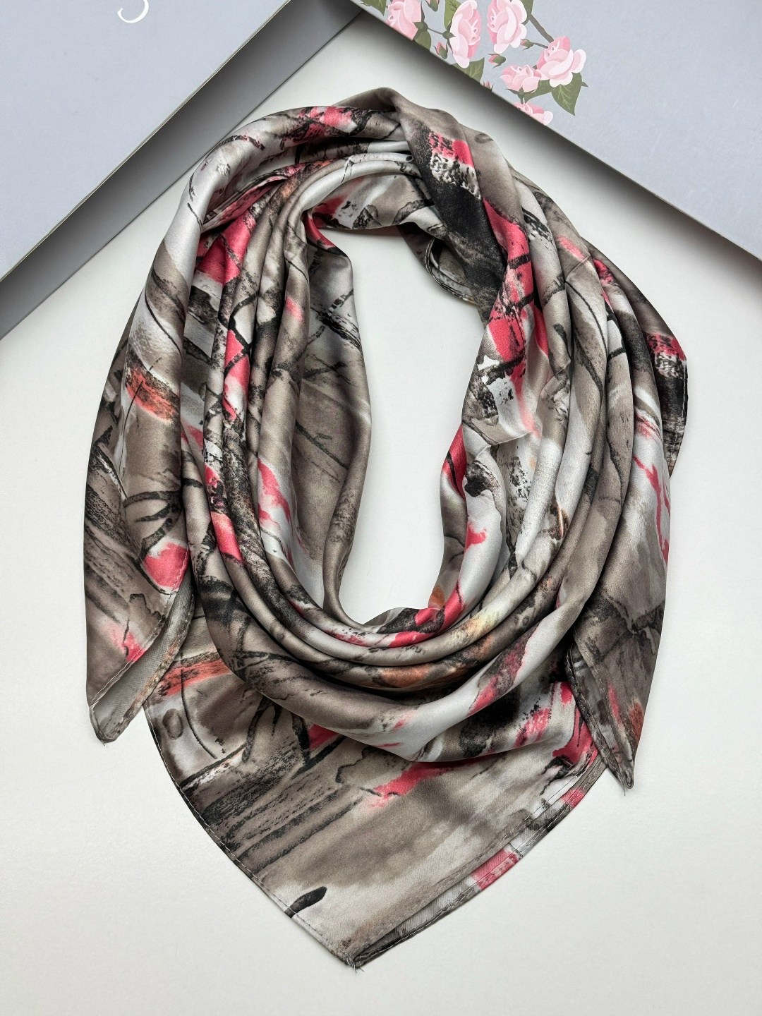 шелковый женский платок,платки шелковые,атласный платок,платки и шарфы,платка