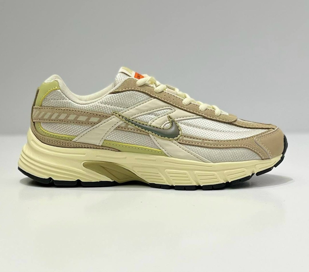 мужские беговые кроссовки initiator от finish line nike бежевый,кроссовки мужские nike initiator бежевый hj7683-072,кроссовки nike initiator,кроссовки мужские nike initiator бежевые,кроссовки initiato