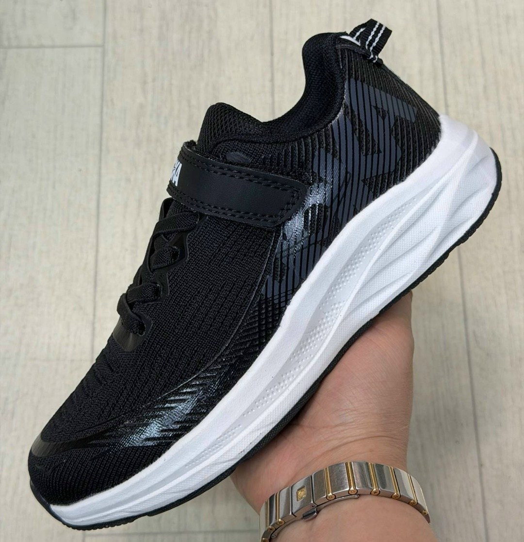 кроссовки adidas sharks,кроссовки адидас шарк женские,кроссовки adidas,адидас шарк,кроссовки адидас шарк