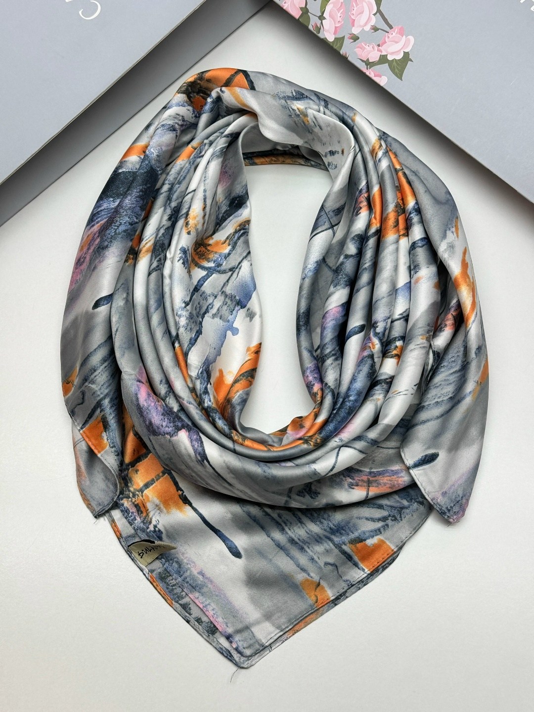 шелковые платки,платки и шарфы,платки женские,шелковый шарф,шарф женский платок