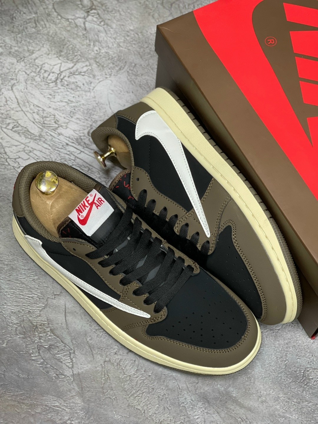 nike air jordan 1 low travis scott,nike air jordan 1 low x travis scott,кроссовки nike air jordan 1 low travis scott,кроссовки nike air jordan 1 low travis scott olive,кроссовки nike air jordan 1 low