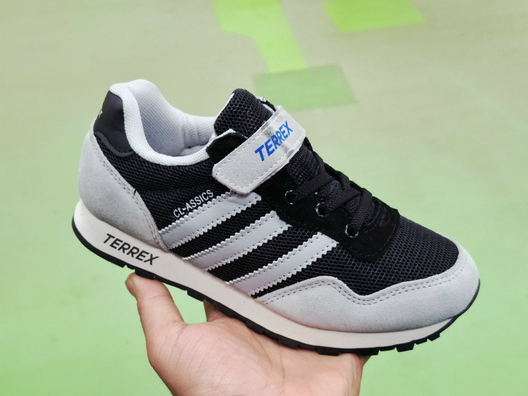 кроссовки адидас детские 21 размер черные,adidas кроссовки,кроссовки адидас детские,кроссовки адидас детские 675005,детские кроссовки adidas