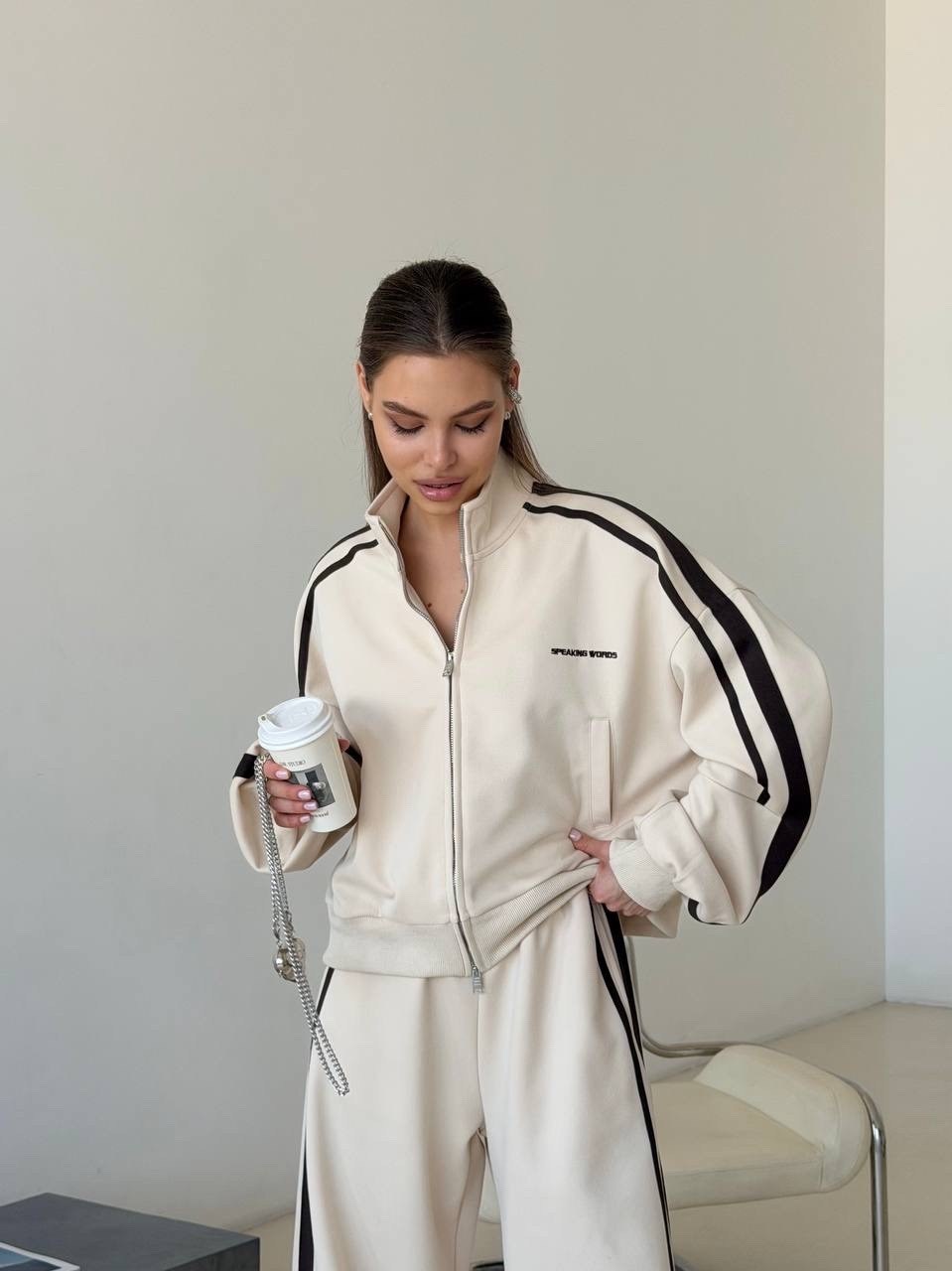 стильные костюмы,спортивные женские костюмы,женский костюм,спортивный костюм,спортивный костюм sogo