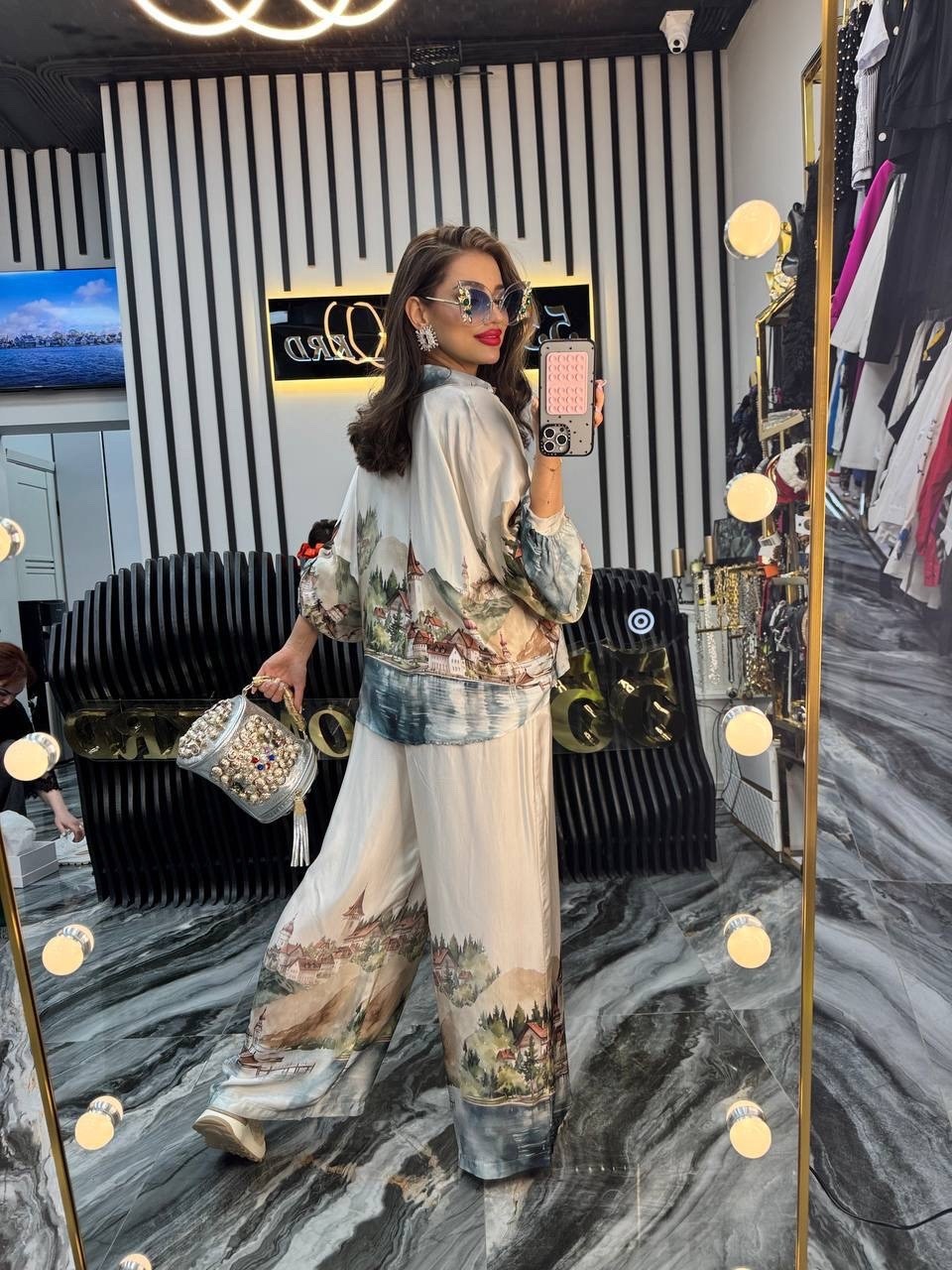 модные костюмы,элегантные костюмы,шелковый костюм,модные образы