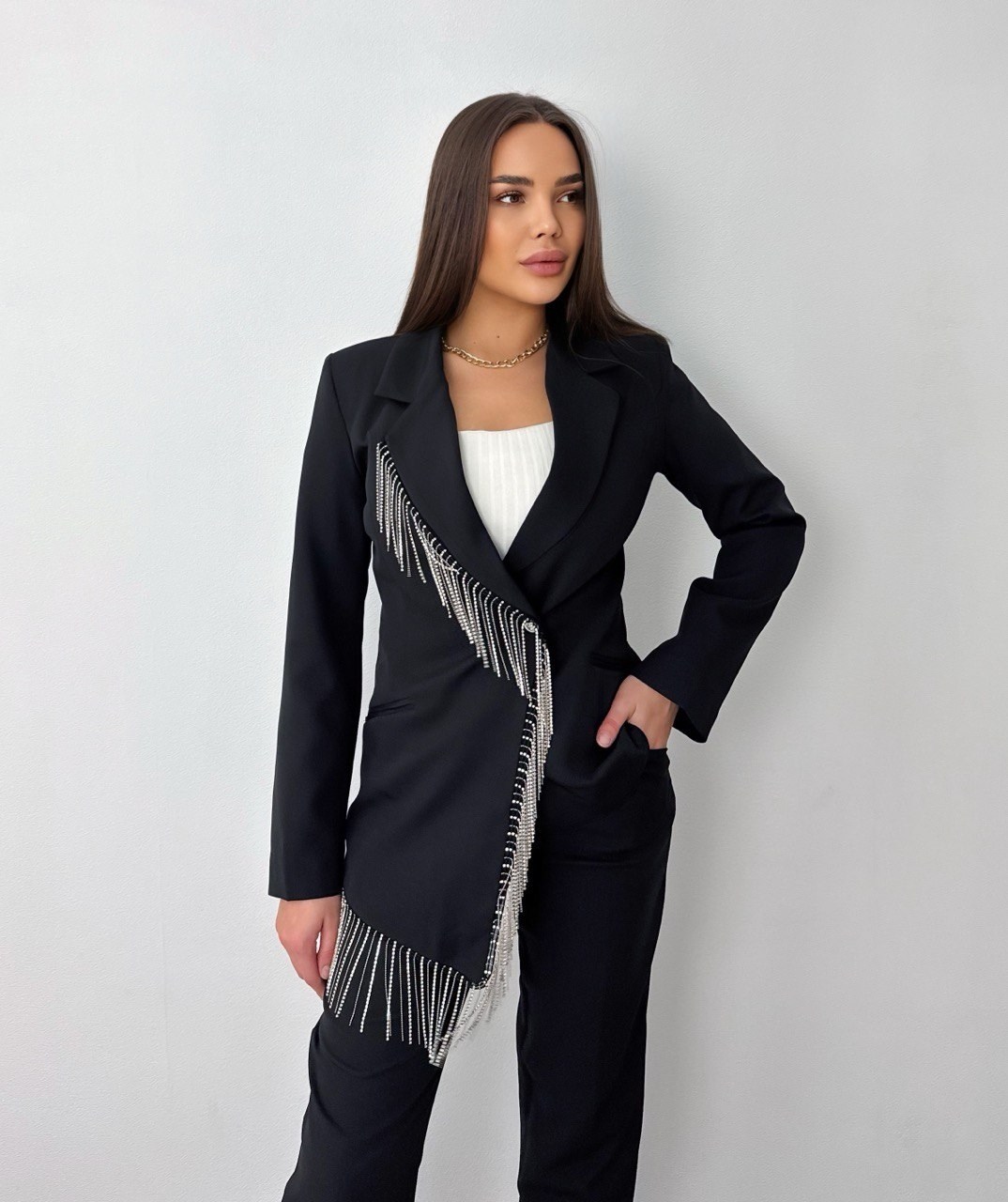 нарядный брючный костюм,брючные костюмы для женщин,костюм двойка,брючный костюм pirs 3608 белый,брючный костюм классический