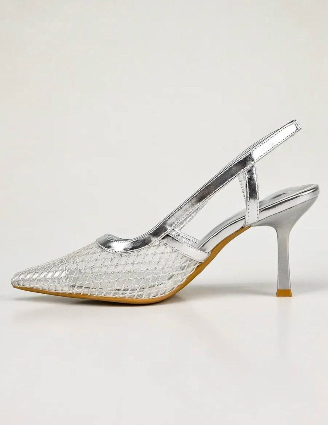 ,серебристые туфли,серебряные туфли,босоножки на каблуках, женская