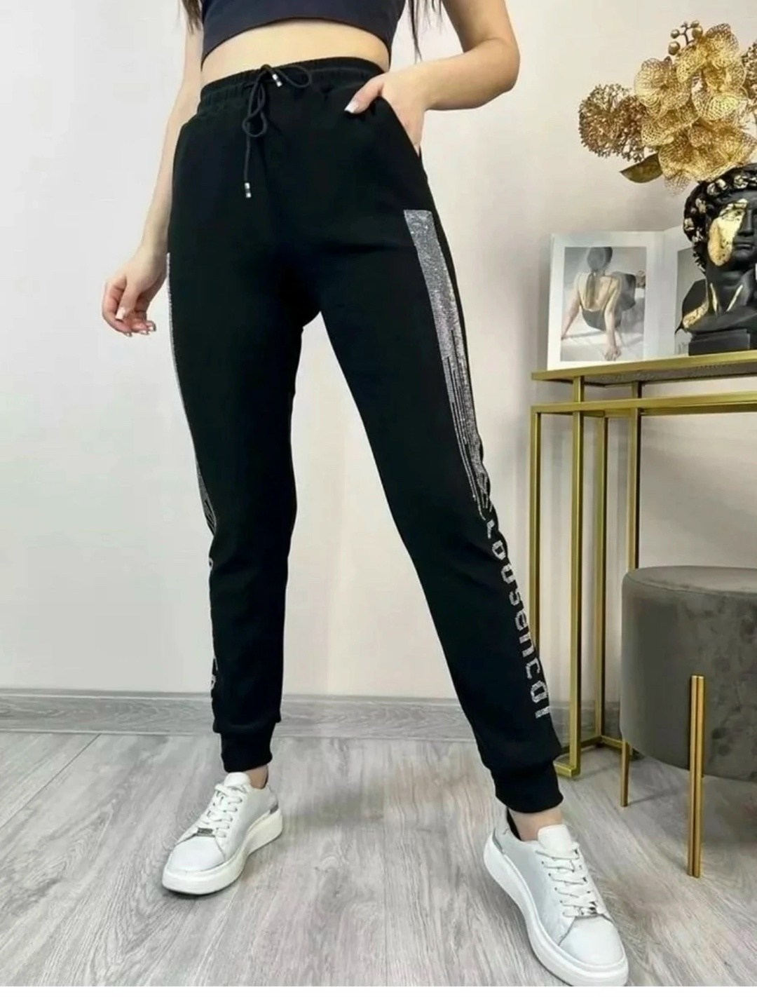 спортивные штаны со стразами,спортивные женские брюки,спортивные штаны зимние утепленные джоггеры,штаны спортивные женские,спортивные штаны джоггеры на резинке со стразами