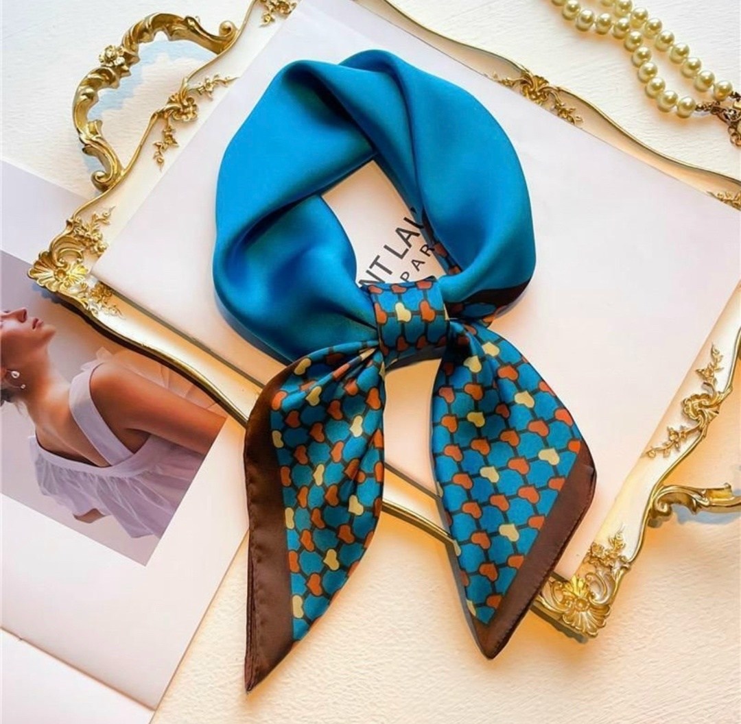 платок из искусственного шелка,атласный платок,шелковый шарф,женский шелковый шарф,шёлковый шарф с принтом