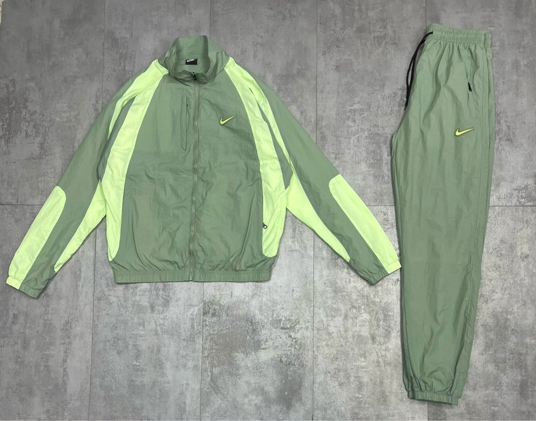 спортивный костюм мужской nike,спортивные костюмы nike,спортивные костюм,спортивный костюм плащевка мужской,спортивные костюмы мужские