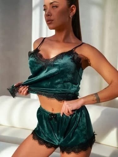 пижама с шортами и топом велюровая кружевная,пижама с шортами велюровая,пижама женская велюровая с шортами,пижама с шортами и топом велюровая,пижама бархатная с топом и шортами