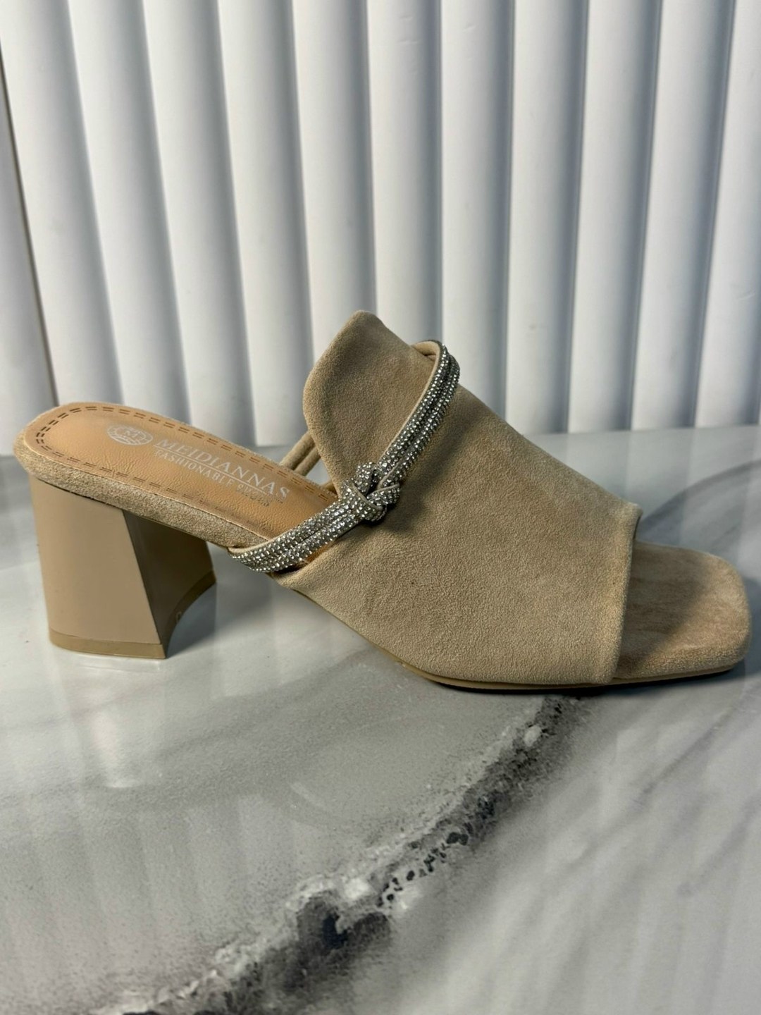 ,праздничные босоножки,женские босоножки,женские шлепанцы,женская