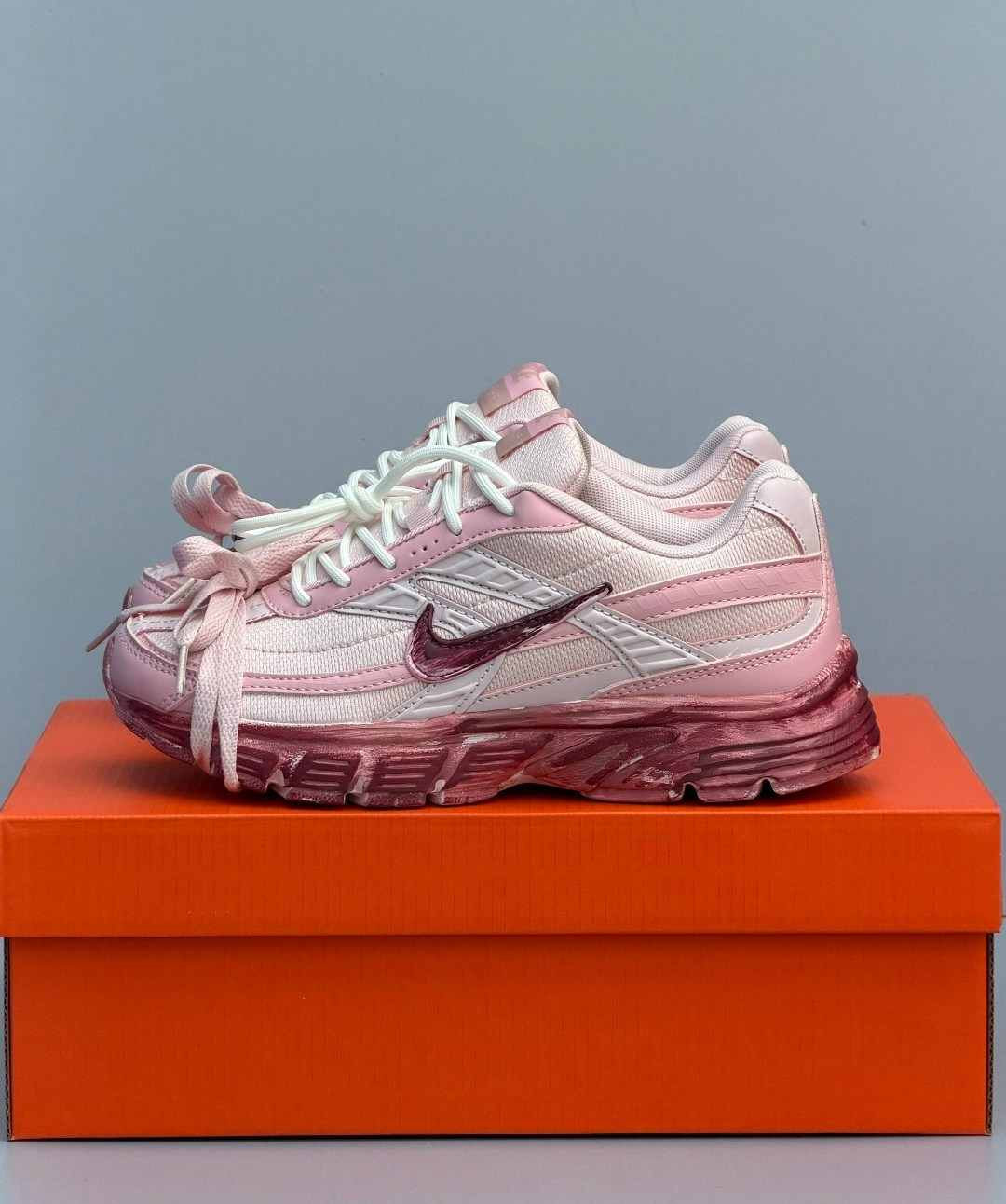 кроссовки nike initiator pink,кроссовки для женщин nike initiator pink,женские кроссовки nike initiator "pink",кроссовки nike initiator pink y2k custom,кроссовки nike initiator розовые