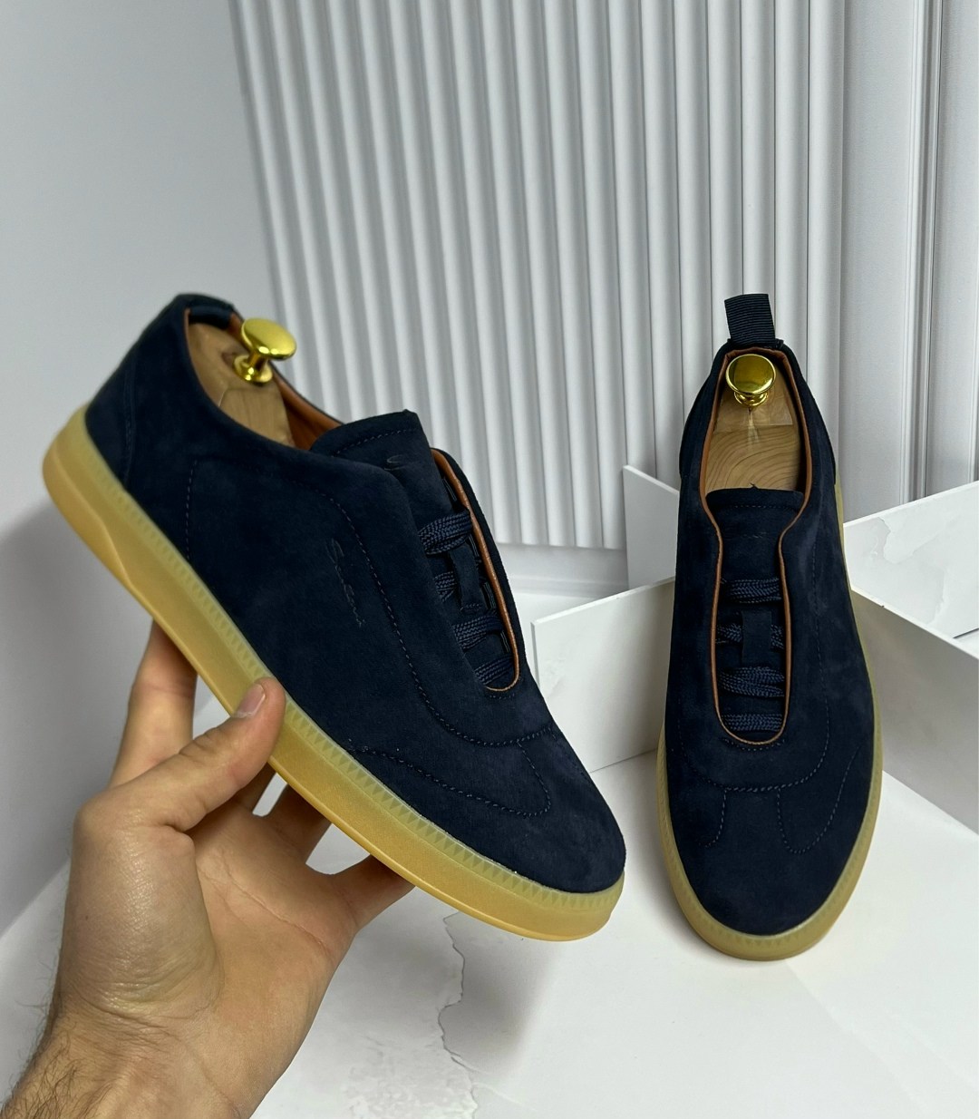 ,замшевые кеды santoni,слипоны мужские замшевые santoni,замшевые кроссовки,loro piana замшевые кроссовки