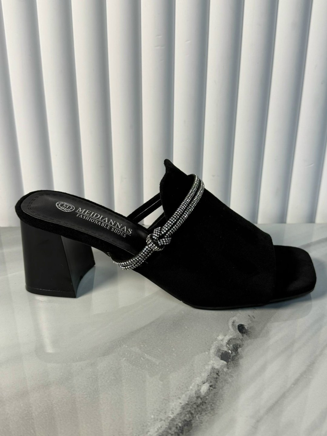 ,праздничные босоножки,женские босоножки,женские шлепанцы,женская