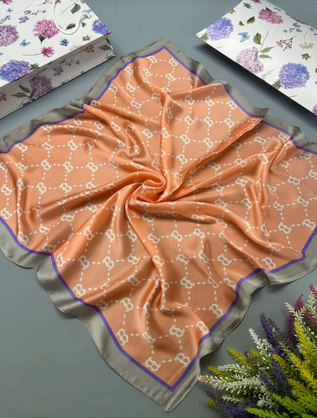 шелковые платки,женский шелковый шарф,шелковый шарф,шелковый женский платок,платки шейный