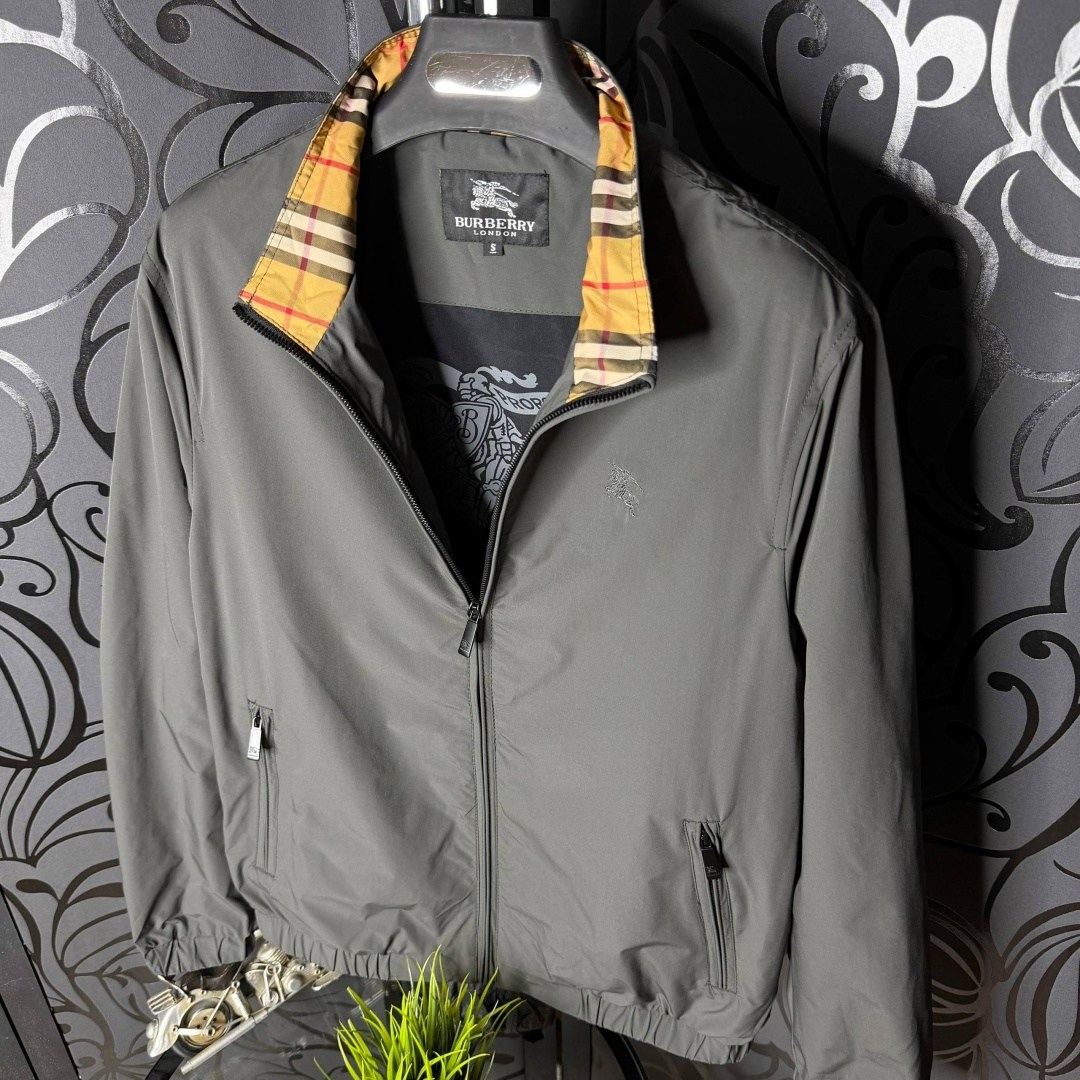ветровка burberry,ветровка барбери мужская,куртка burberry,куртка burberry мужская,двусторонняя ветровка барбери