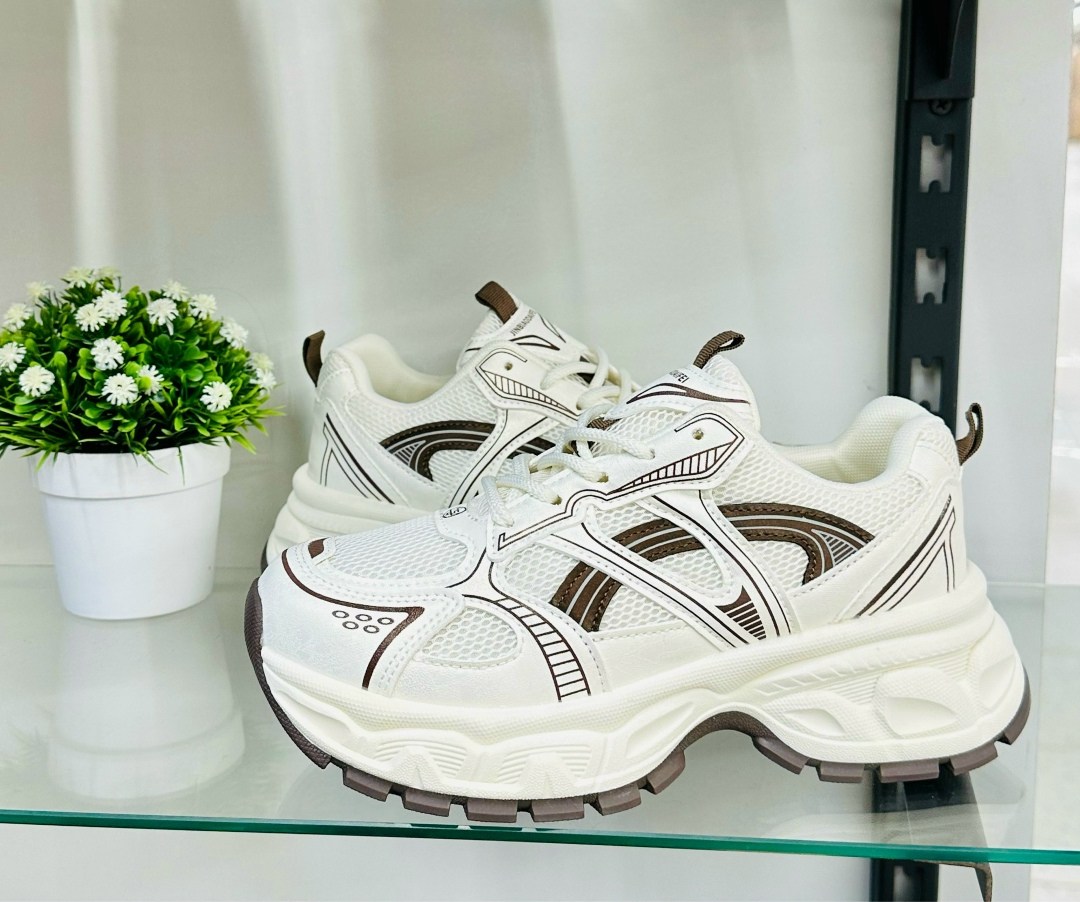 кроссовки женские,кроссовки,женские массивные кроссовки,кроссовки оригинальные,кроссовка