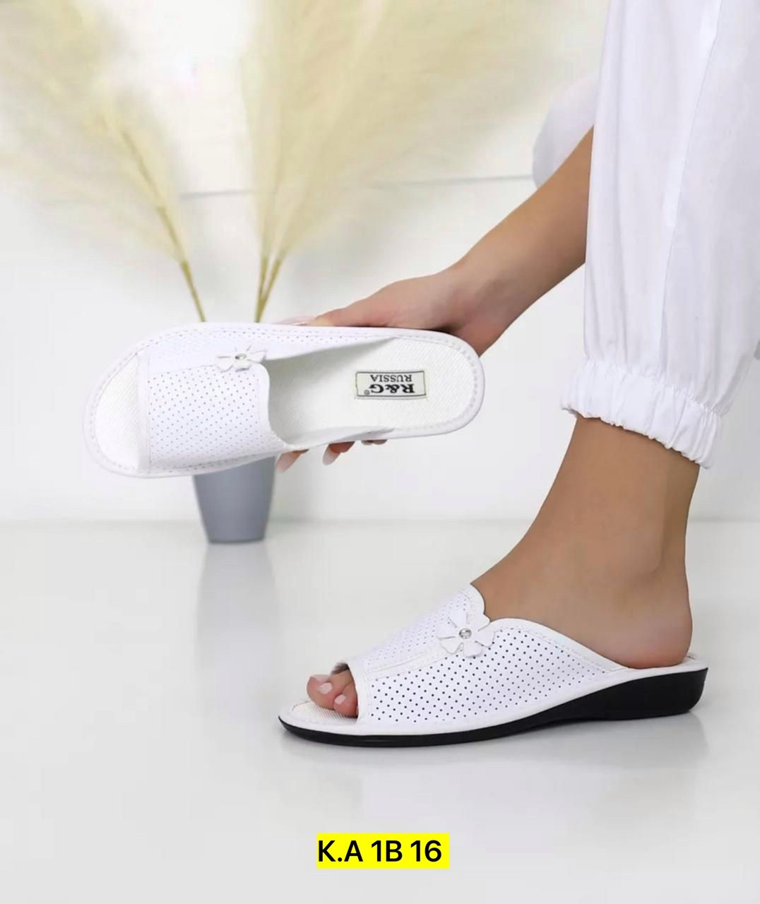 женские тапки,,женские домашние тапочки,сабо медицинские,сабо медицинские кожаные