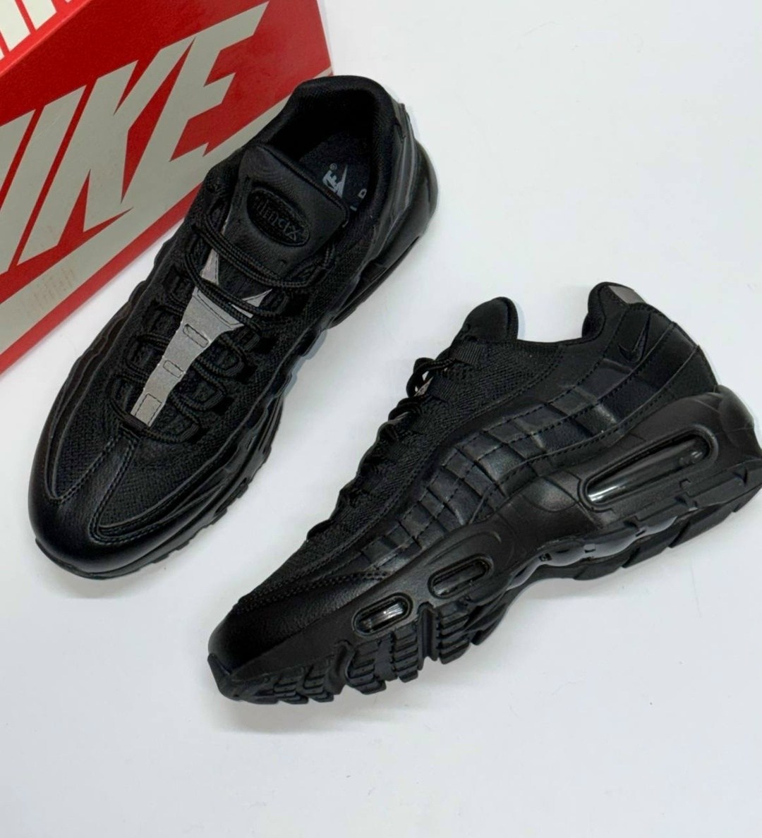 nike air max 95 triple black,nike air max 95 essential triple black,nike air max 95 essential,кроссовки nike air max 95,nike air max 95 black